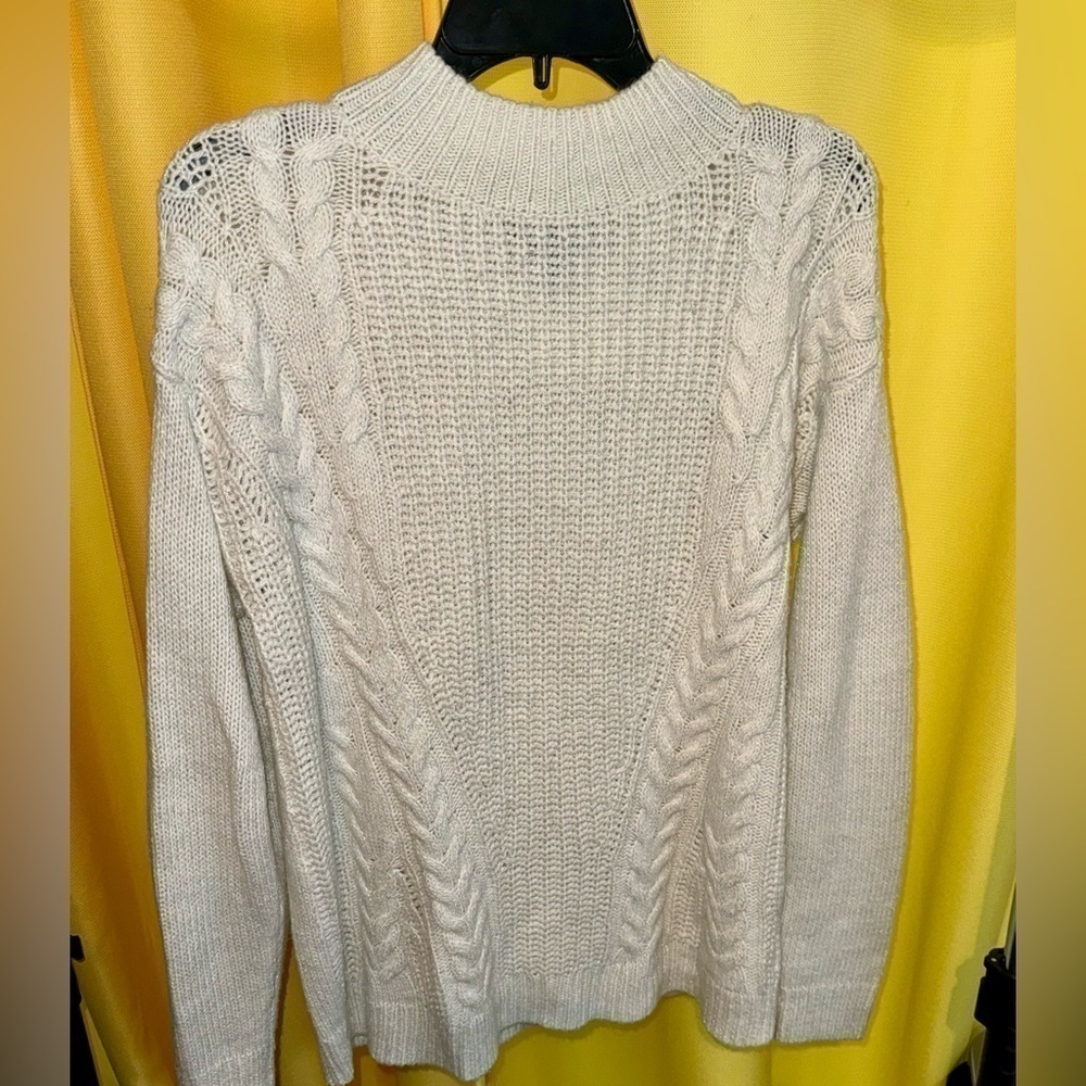 Simply Vera Wang Heavy Braided Cable Knit Sweater Cream Size M